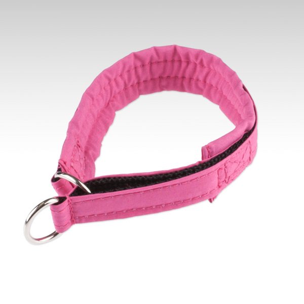 Jokke Soft Touch on pinkin värinen kaulapanta koiralle.