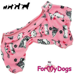 Pehmeä ja lämmin koiran haalari.