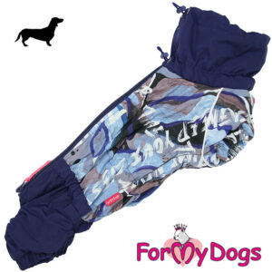 Mäyräkoiran haalari, lämpimällä vuorikankaalla ja korkealla kauluksella.